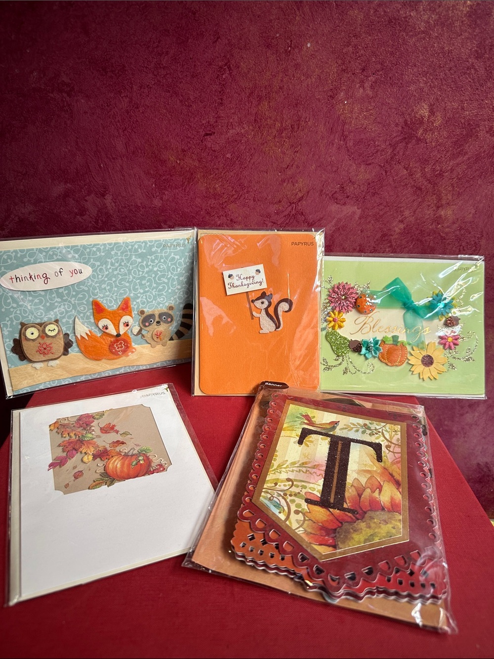 PAPYRUS SET of 4 greeting cards and one Thanksgiving banner.